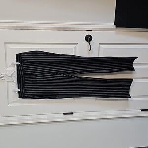 Like New Willi Smith dress pants. Size 6